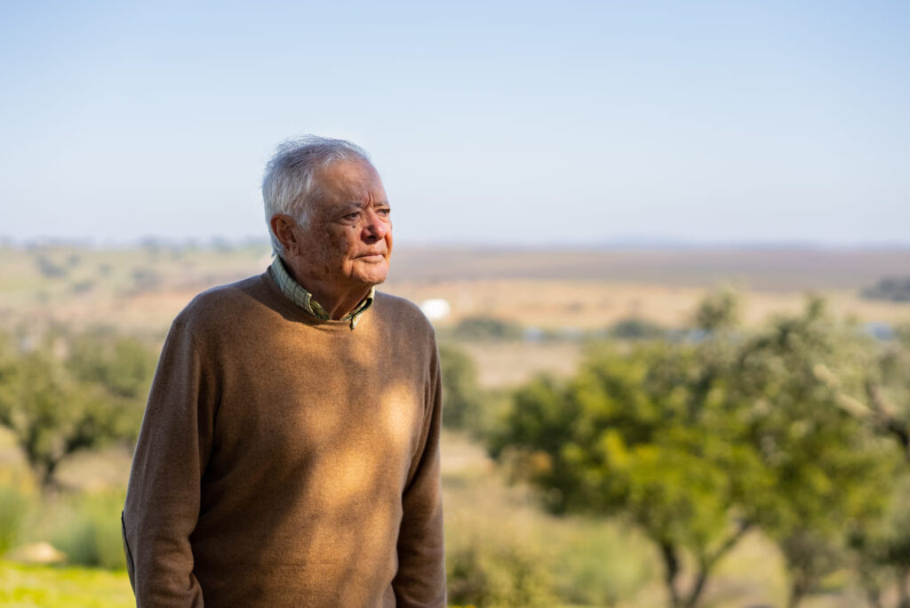 José Roquette distinguido com o “Prémio Homenagem” pela Revista de Vinhos