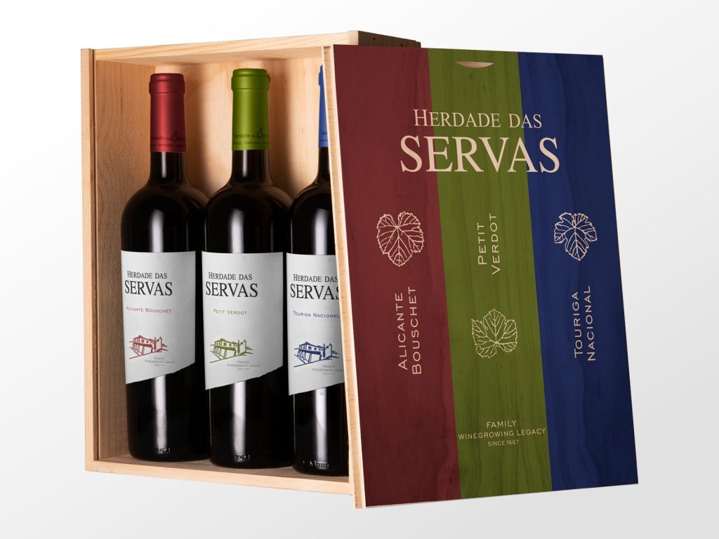 Herdade das Servas lança trio de monocastas de 2017