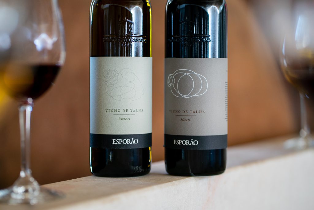 Entre Moreto e Roupeiro, o Esporão mantém vivos os vinhos de talha