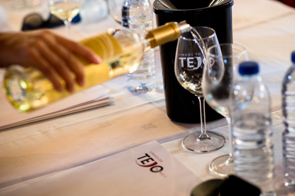 Dirceu Vianna Junior e Jamie Goode apoiam promoção dos Vinhos do Tejo no Reino Unido