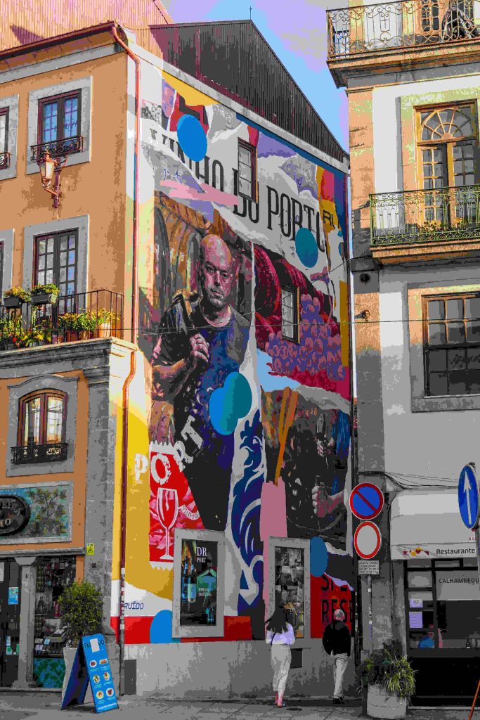 Cockburn’s homenageia tanoeiros com arte urbana na baixa do Porto