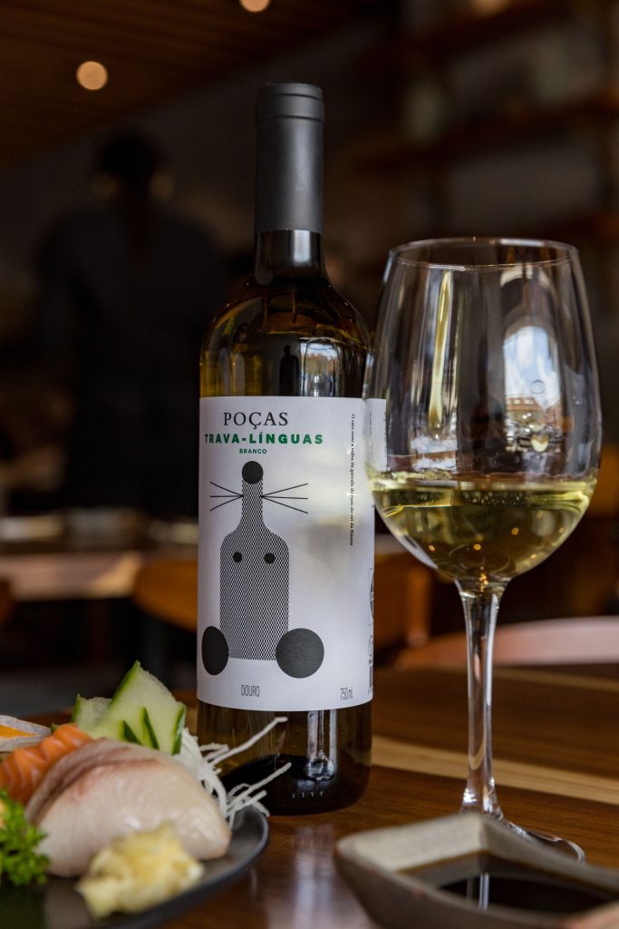 A Poças continua a inovar e dá as boas-vindas ao verão com o primeiro “Trava-Línguas” Branco