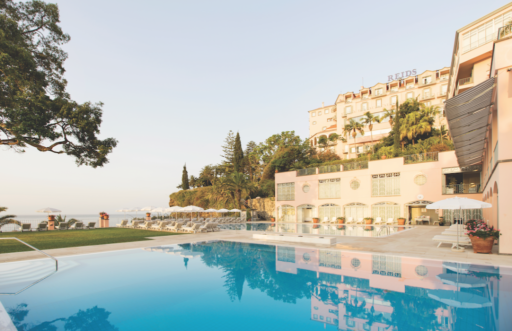 Reid’s Palace: depois da icónica White Party, é tempo de dar lugar à Pink Party