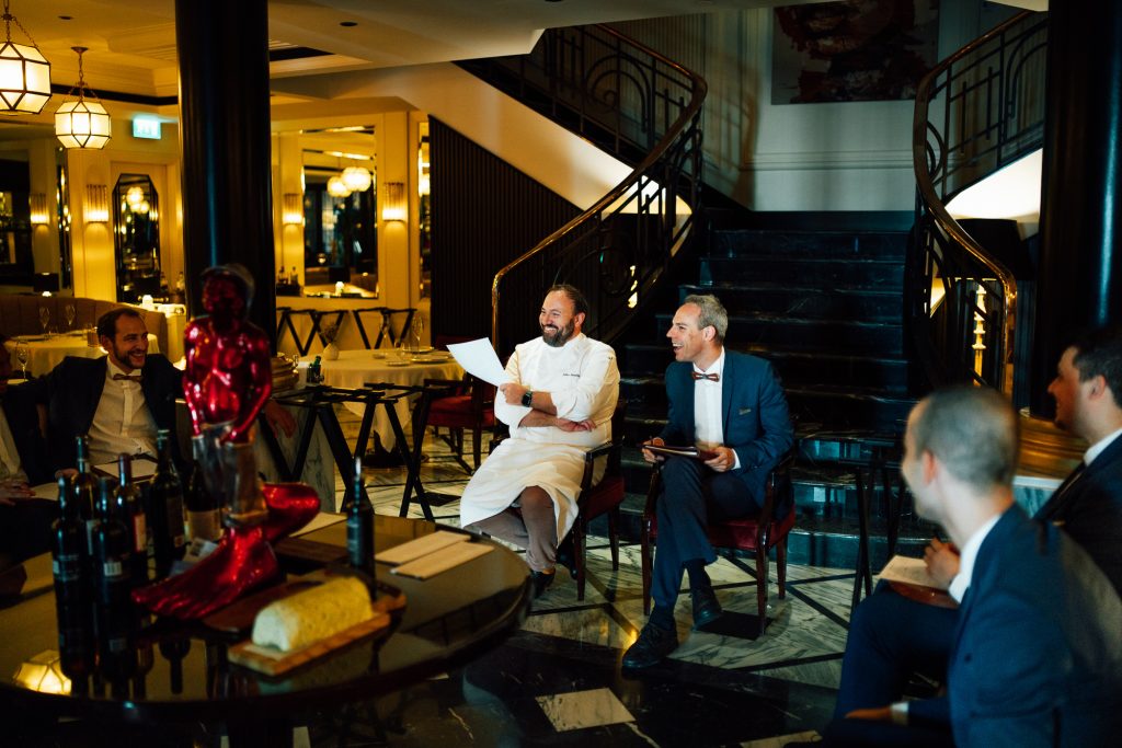 Chef Julien Montbabut celebra a portugalidade no Le Monument