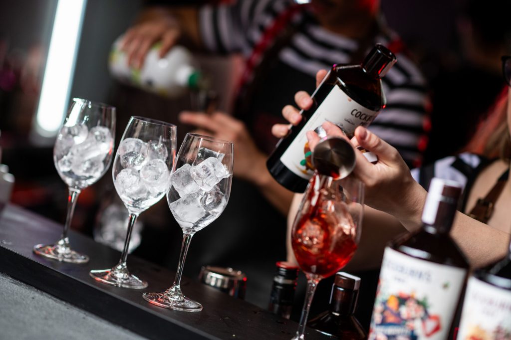 Rebel Port Club: Symington redefine o vinho do Porto com bar “pop-up”