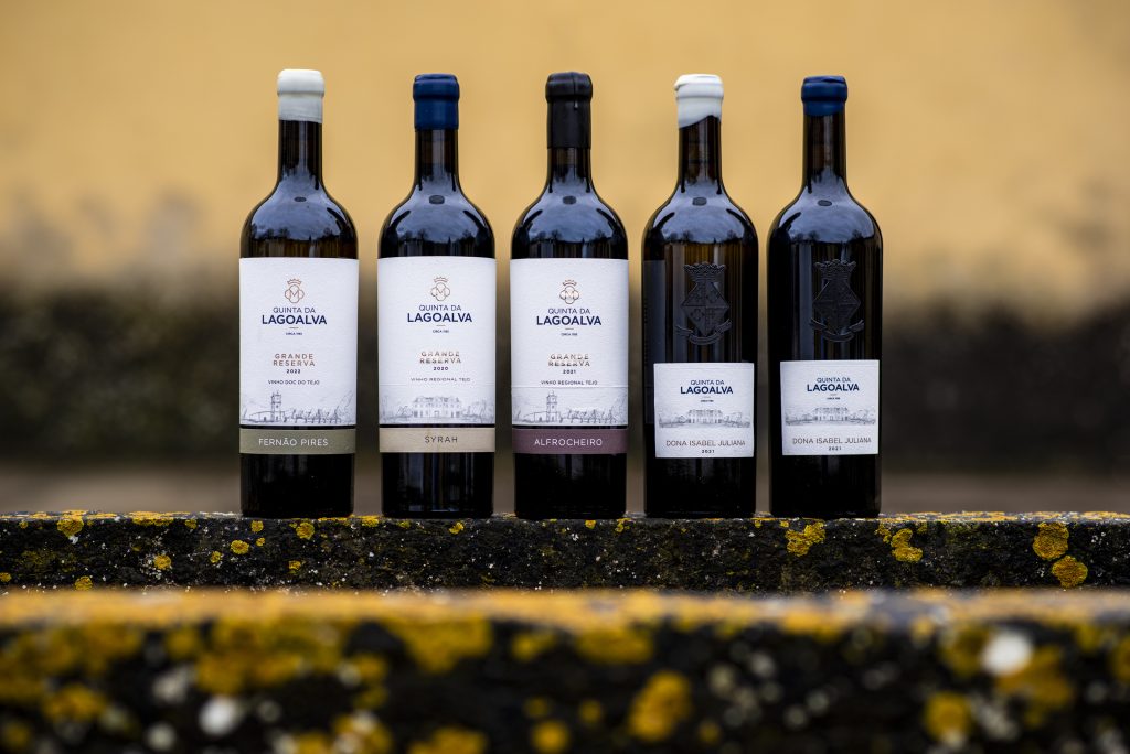 Quinta da Lagoalva lança trio de monocastas Fernão Pires, Syrah e Alfrocheiro e Dona Isabel Juliana branco e tinto