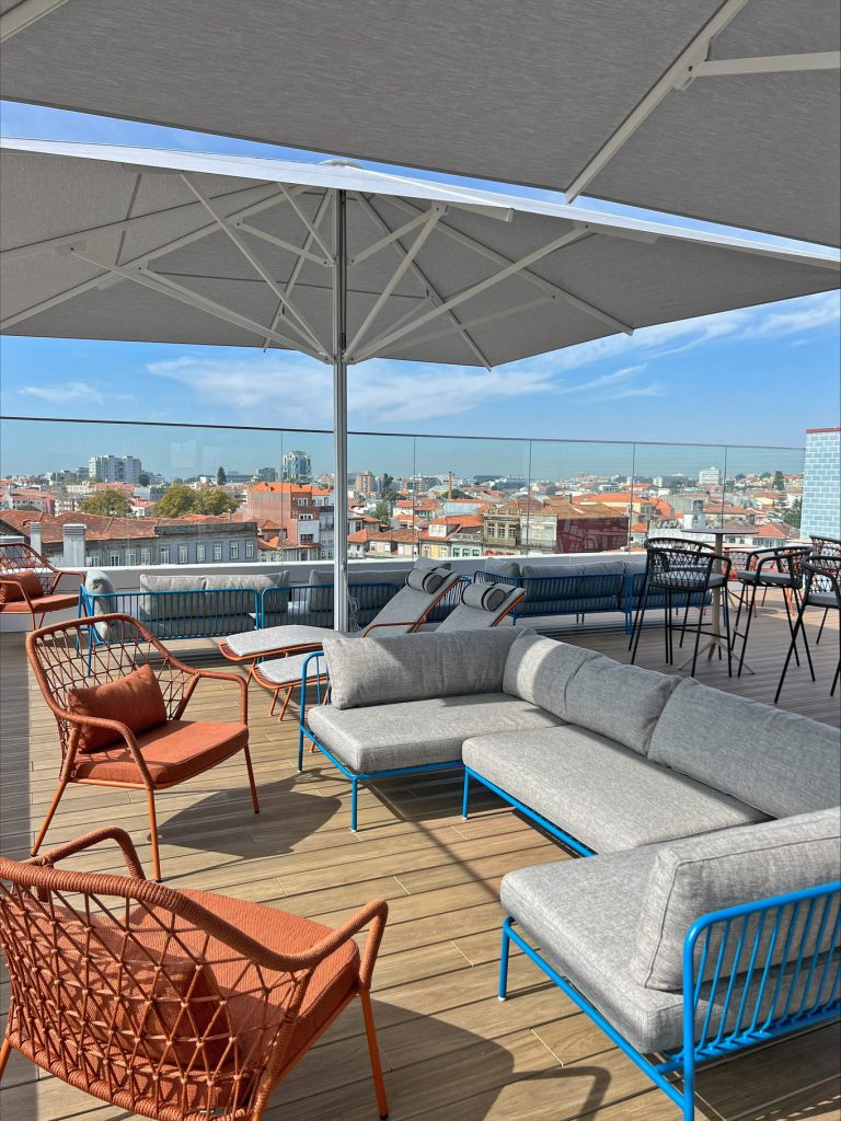 Sabores de verão no Rooftop do Wine & Books Hotels Porto