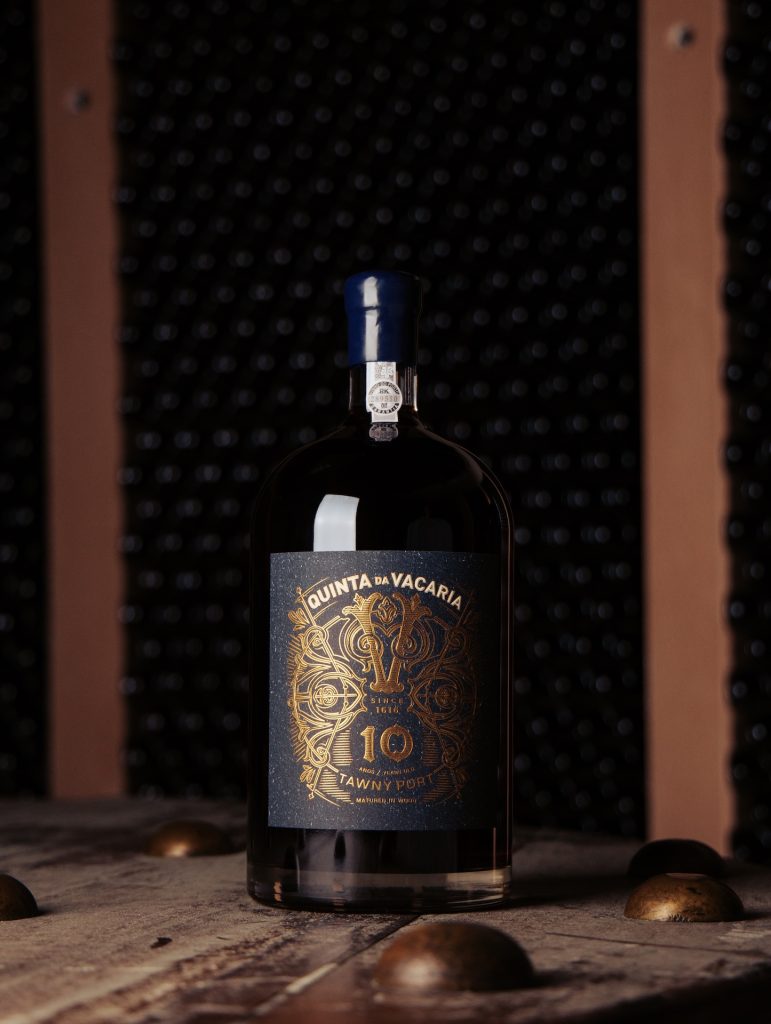 Quinta da Vacaria surpreende com garrafa de 4,5L de vinho do Porto Especial que promete encantar